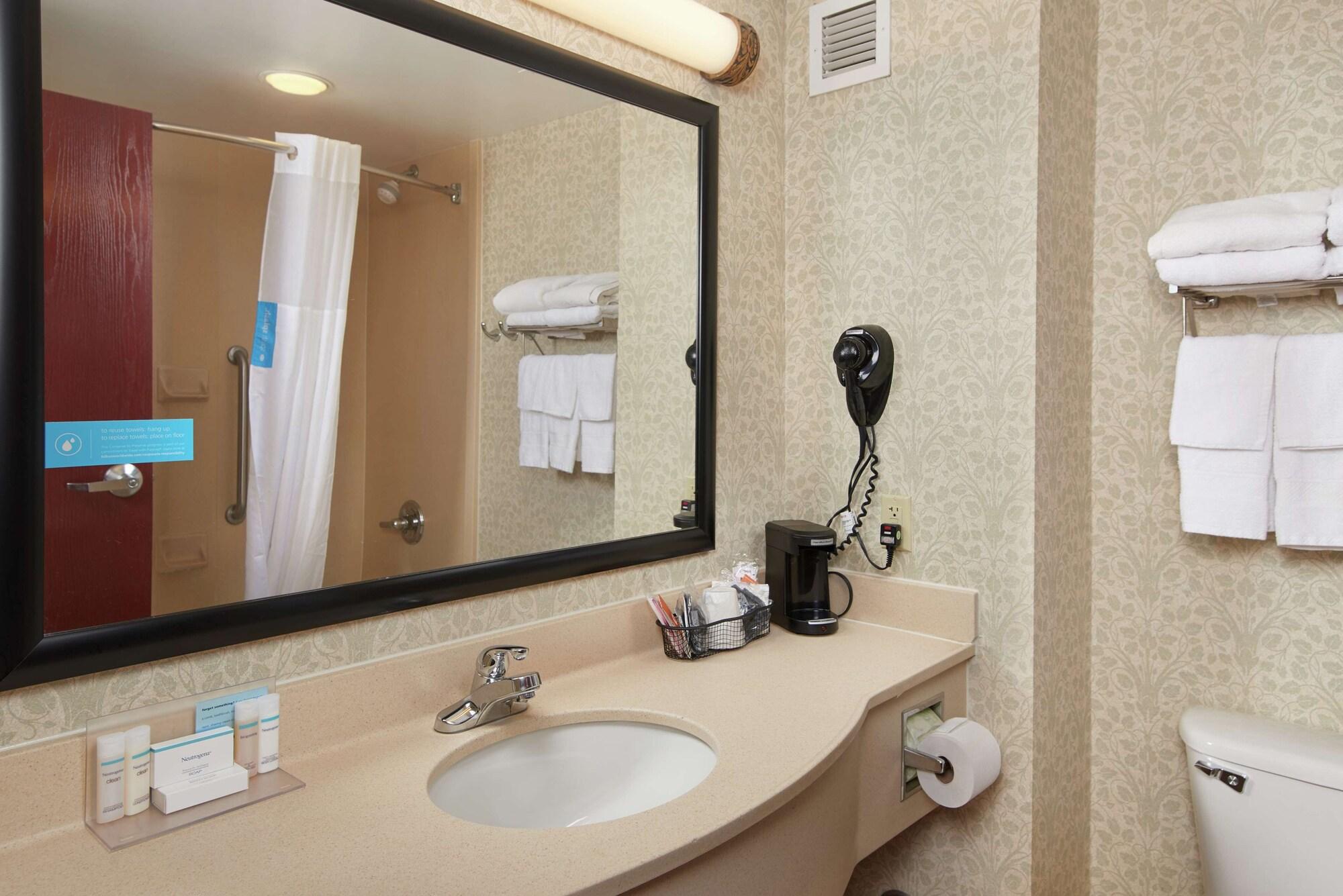 Hampton Inn Shrewsbury Extérieur photo
